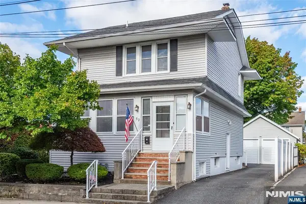 52 Redman Place, Totowa, NJ 07512