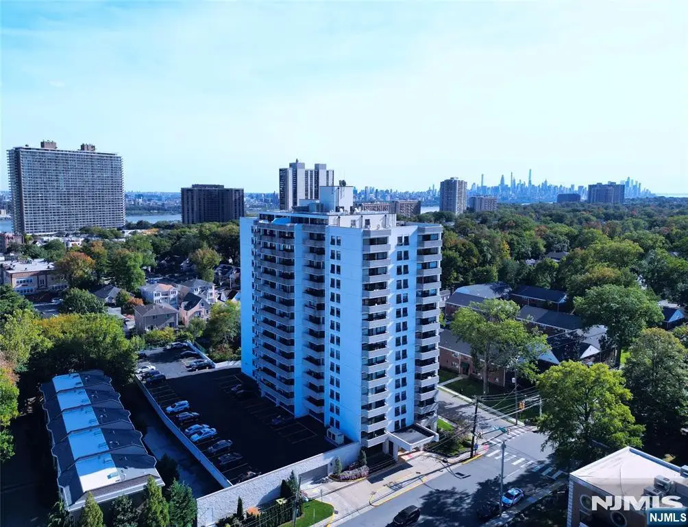 1600 Center Avenue 3D, Fort Lee, NJ 07024 - #1