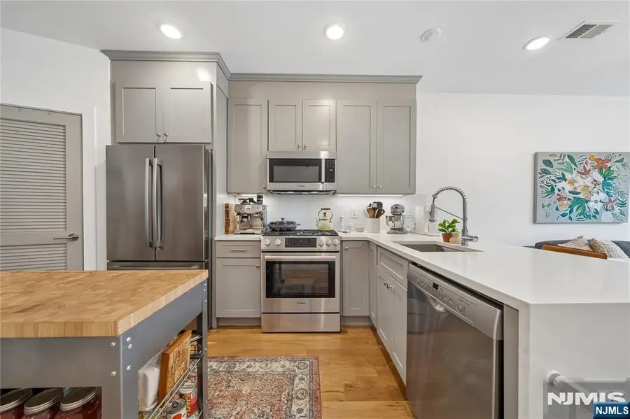 382 7th Street 2, Jersey City, NJ 07302 - #2