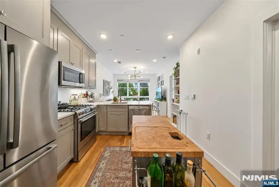 382 7th Street 2, Jersey City, NJ 07302 - #3