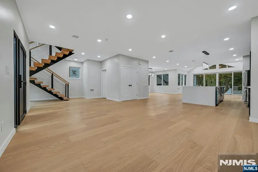 188 Washington Avenue, Rutherford, NJ 07070 - #2