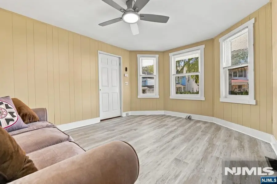 31 Walnut Street, Bloomfield, NJ 07003 - #3