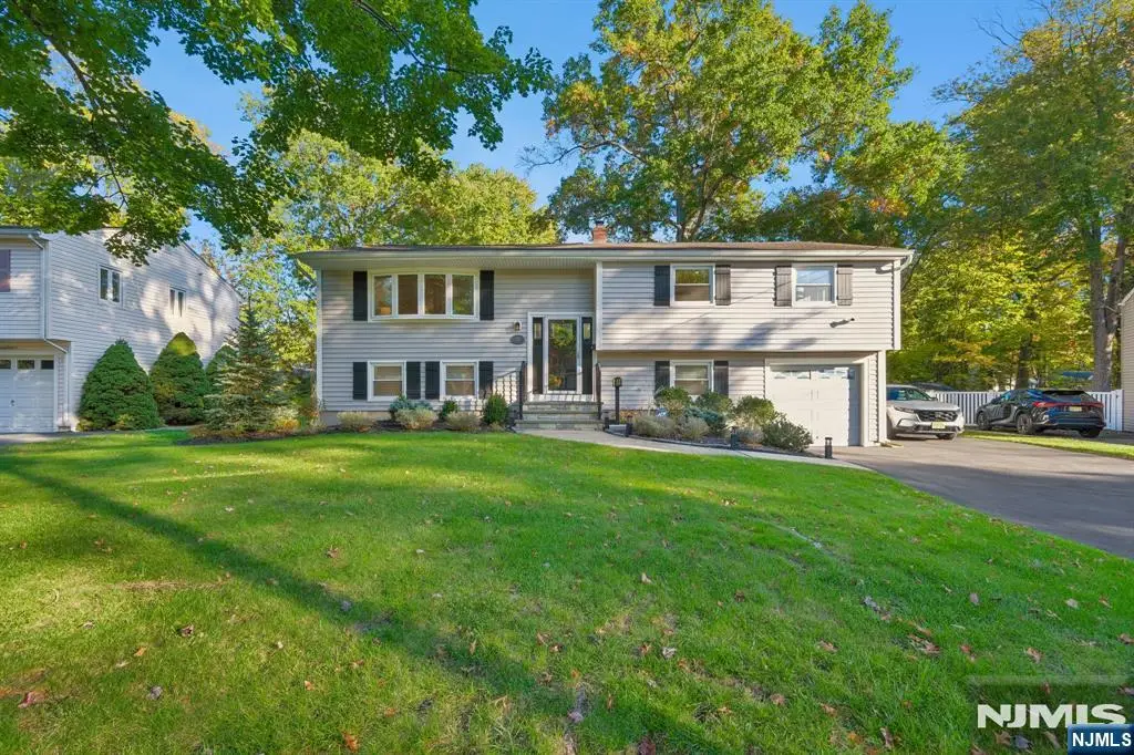 12 Knollwood Drive, Livingston, NJ 07039 - #1