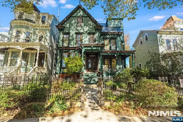 74 Sherman Place, Jersey City, NJ 07307