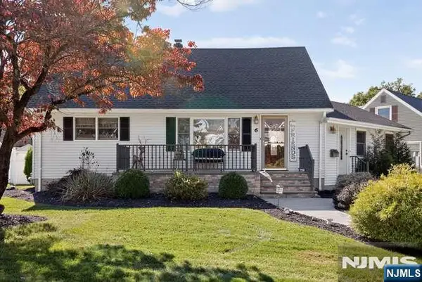 6 White Oak Lane, Wayne, NJ 07470
