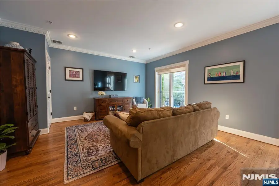 107 Jackson Street 1, Hoboken, NJ 07030 - #2