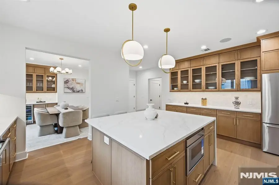 50 W Hobart Gap Road, Livingston, NJ 07039 - #3