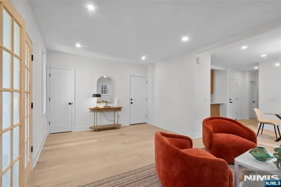 30 Irving Street 2, Montclair, NJ 07042 - #3