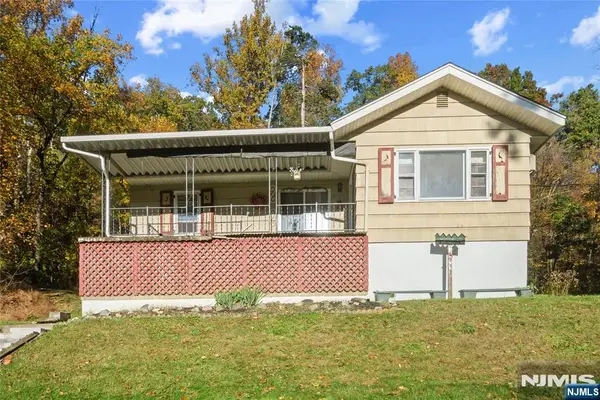 3695 State Rt 94, Hamburg, NJ 07419