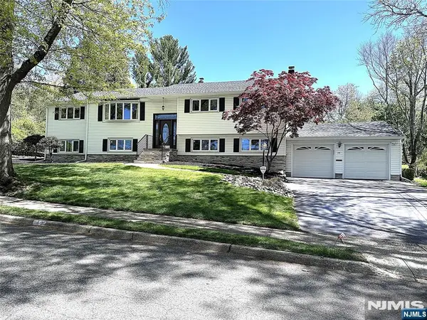 48 Seminole Avenue, Wayne, NJ 07470