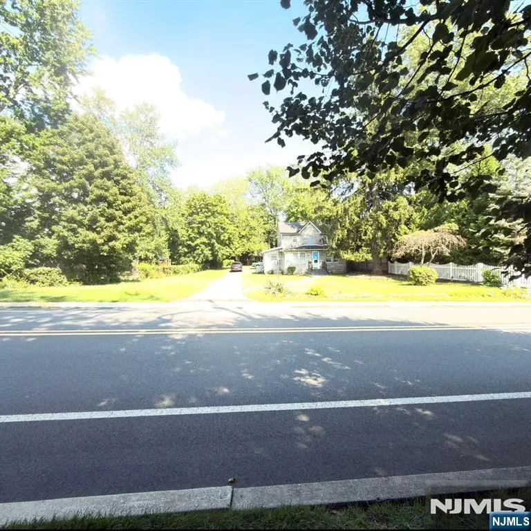 704 Franklin Turnpike, Allendale, NJ 07401 - #2