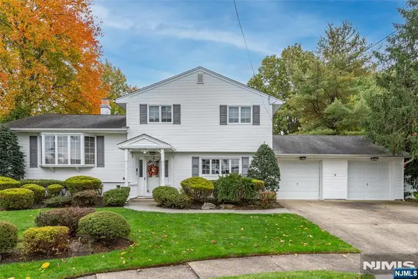 103 Sandra Drive, Totowa, NJ 07512