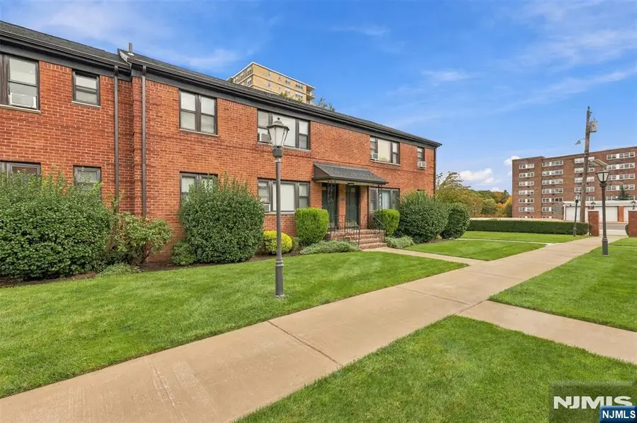 2193.5 N Central Avenue B, Fort Lee, NJ 07024 - #3