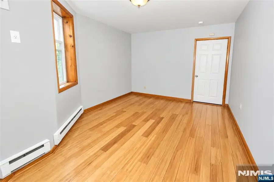 592 6th Street 1108, Newark, NJ 07107 - #3