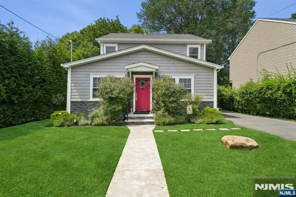 10 David Road, Cedar Grove, NJ 07009