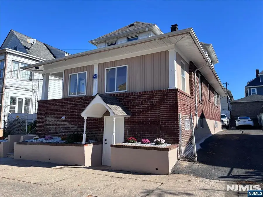 1027 23rd Street, Paterson, NJ 07513 - #2