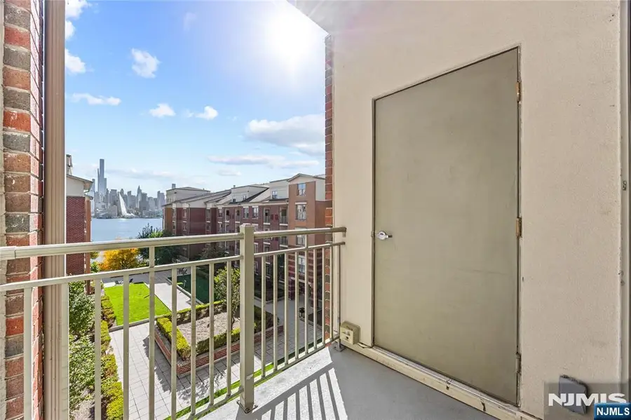 26 Ave At Port Imperial 425, West New York, NJ 07093 - #3
