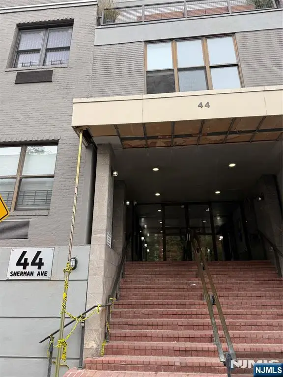 44 Sherman Avenue 3H, Jersey City, NJ 07307 - #1