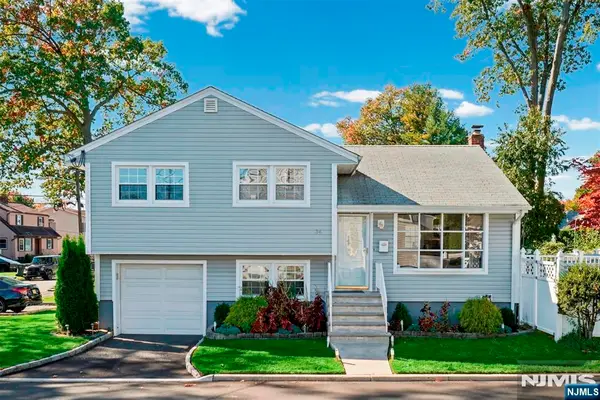 34 Queen Street, Bergenfield, NJ 07621