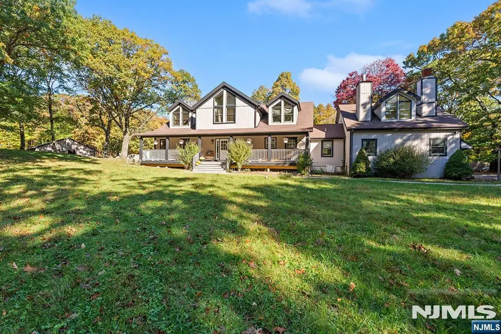 30 Snow Mountain Avenue, Mahwah, NJ 07430 - #1
