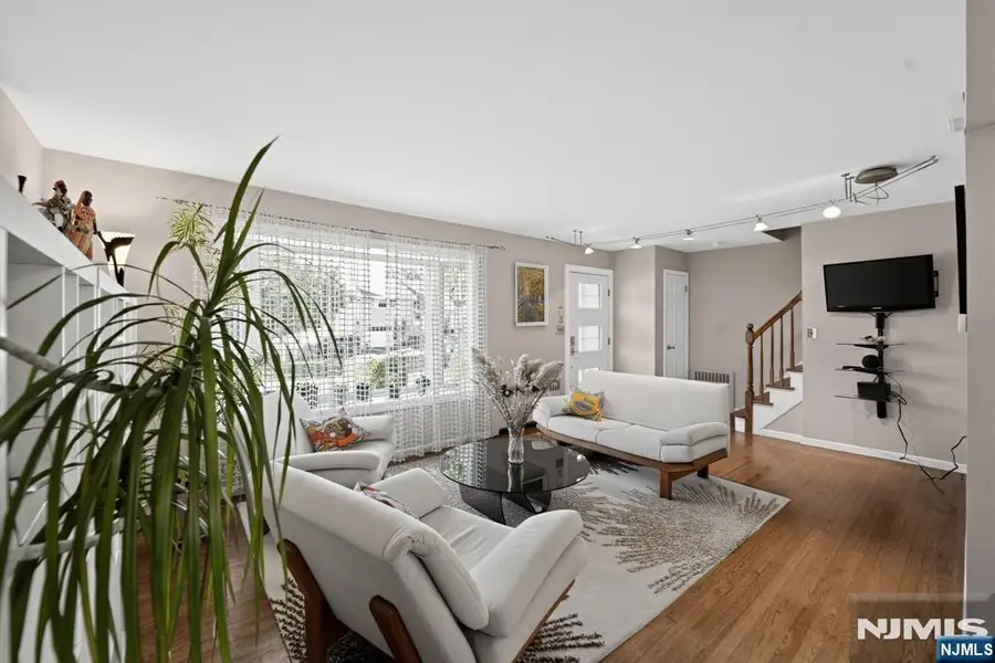 40 Jackson Street, Nutley, NJ 07110 - #3