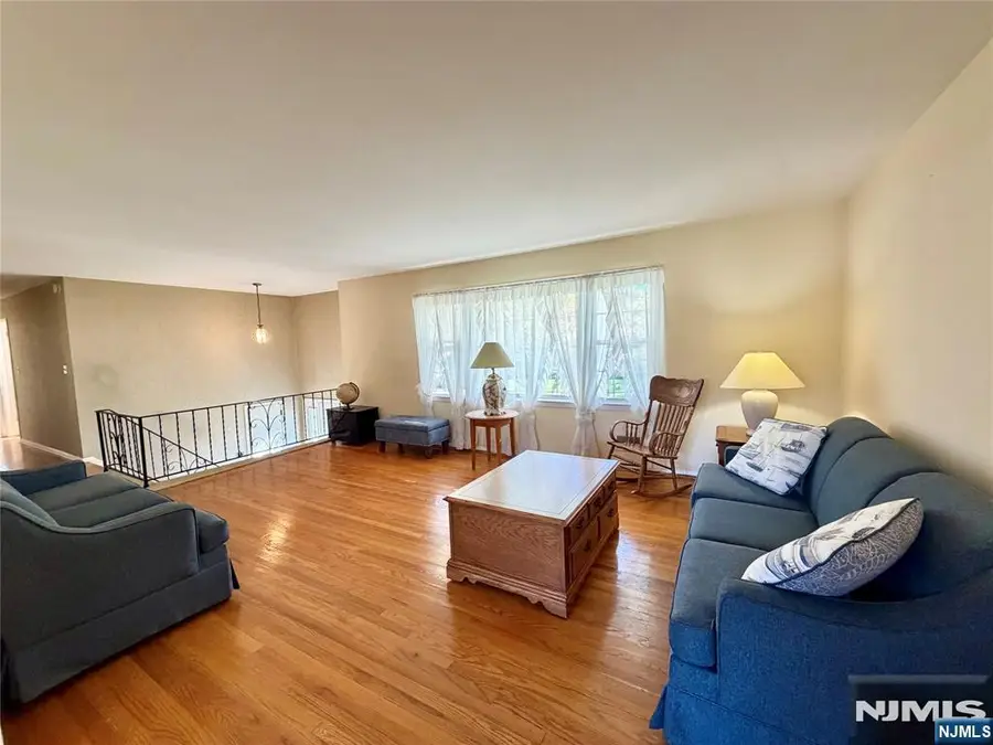 41 Mohawk Drive, Springfield, NJ 07081 - #3
