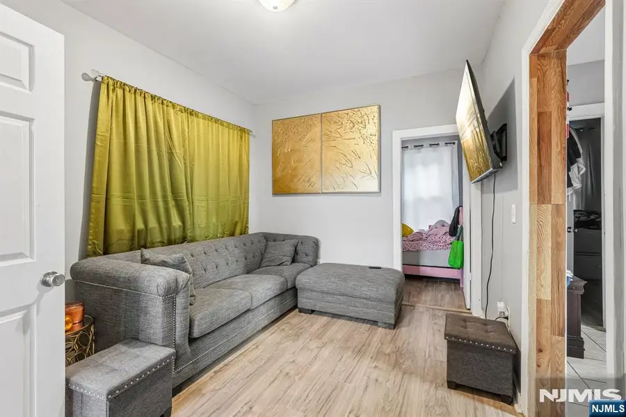 24 20th Avenue, Paterson, NJ 07501 - #2