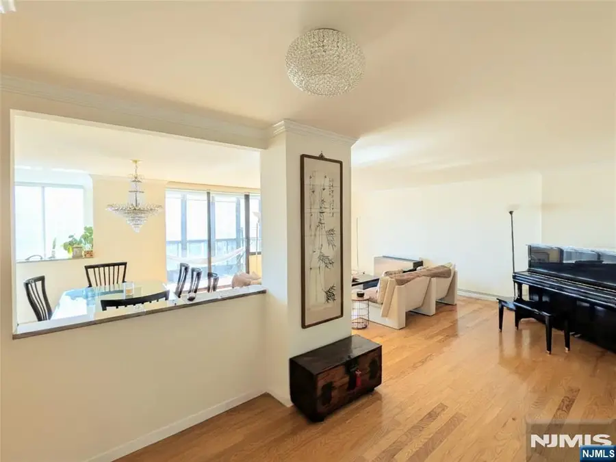300 Winston Drive 2111, Cliffside Park, NJ 07010 - #2