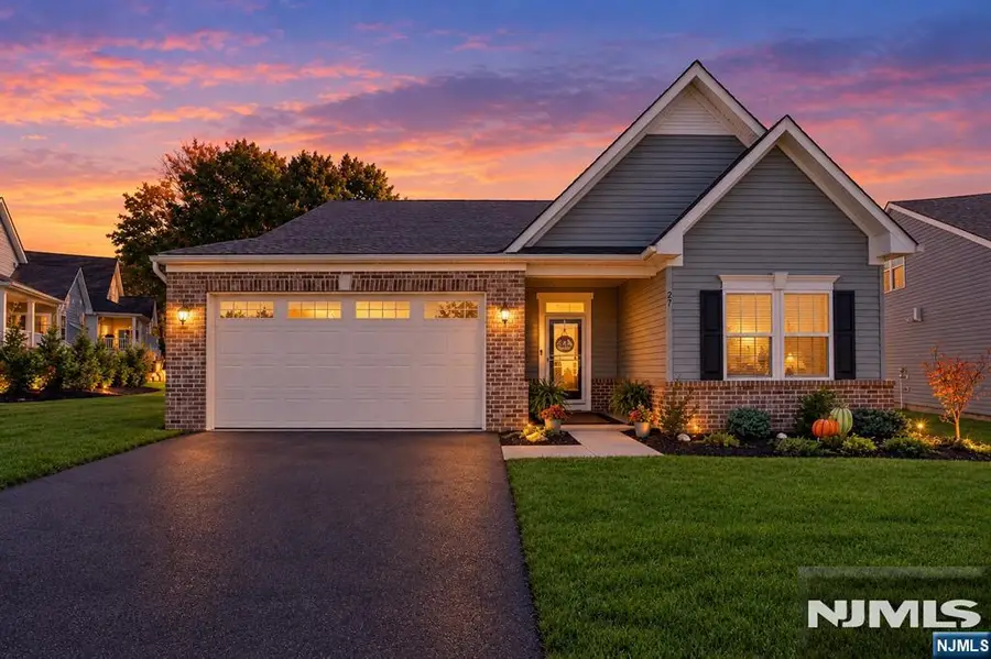 27 Harris Hawk Road, Washington, NJ 07882 - #3