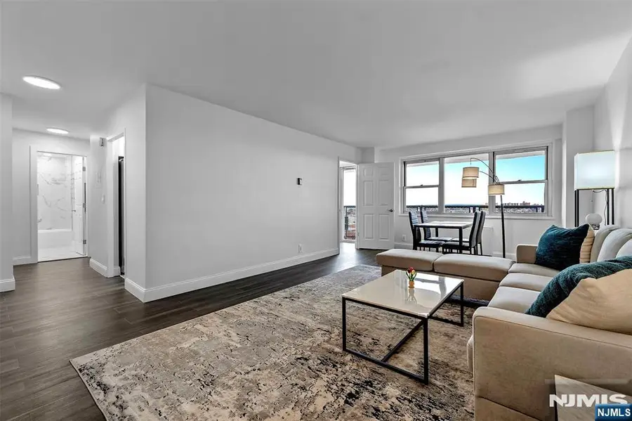 6600 Boulevard East 15F, West New York, NJ 07093 - #2