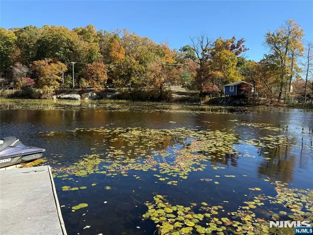 8 Hilltop Road, Hopatcong, NJ 07821 - #1