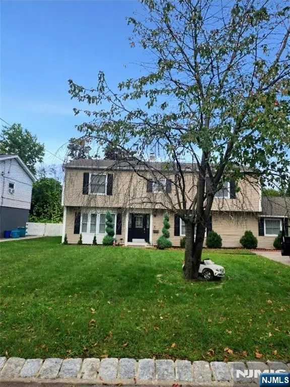 8 Voorhis Place, Pequannock, NJ 07444 - #1