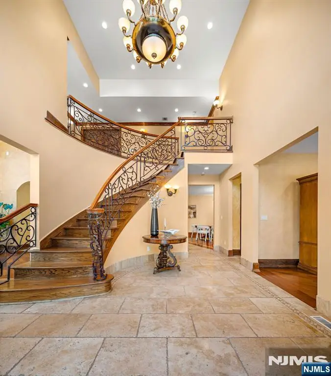 10 Fox Terrace, Cliffside Park, NJ 07010 - #2
