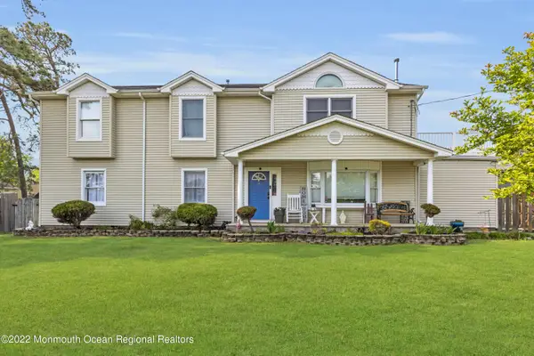 1305 8th Avenue, Toms River, NJ 08757