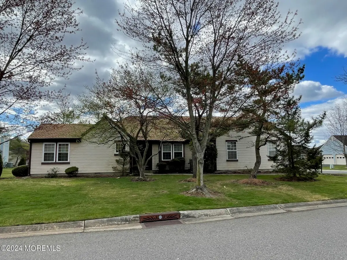 1 Rothwell Drive, Monroe, NJ 08831 - #1