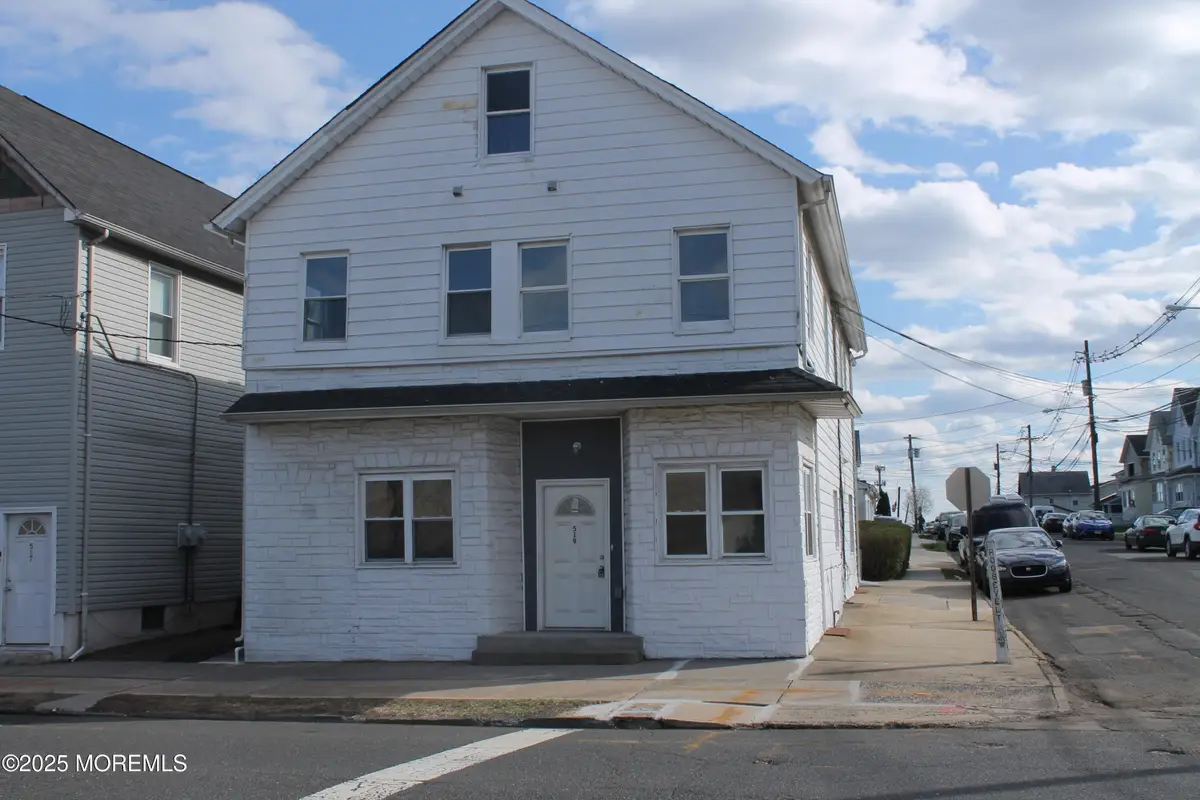 519 Roosevelt Avenue, Carteret, NJ 07008 - Image #1