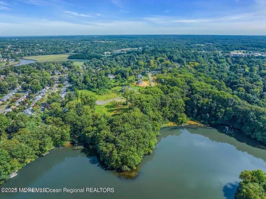 11 Bucchop Lane #5, Red Bank, NJ 07701 - #3