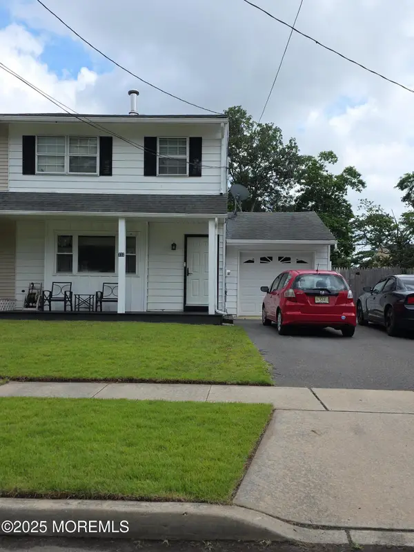 722 Maple Street, Lakehurst, NJ 08733