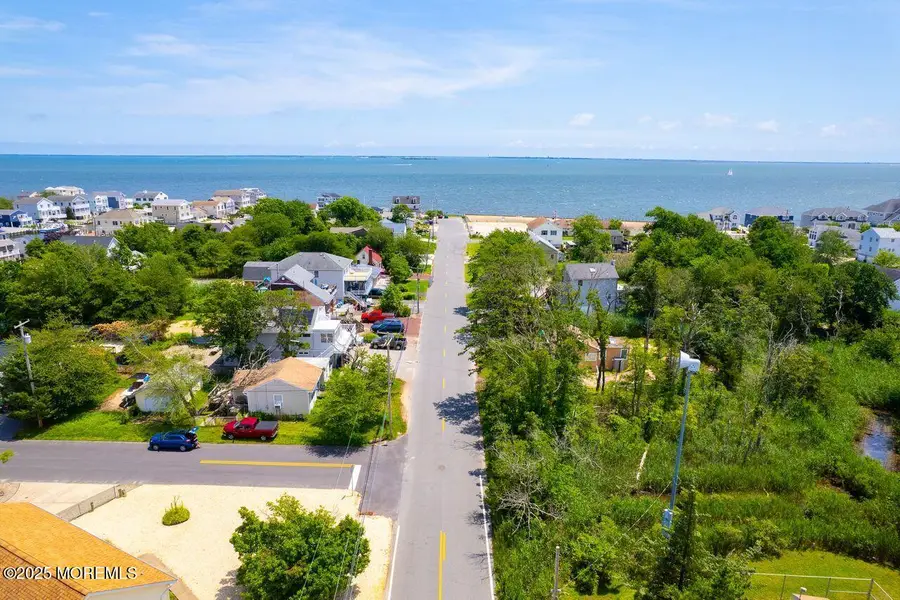 150 Lighthouse Drive, Waretown, NJ 08758 - Image #2