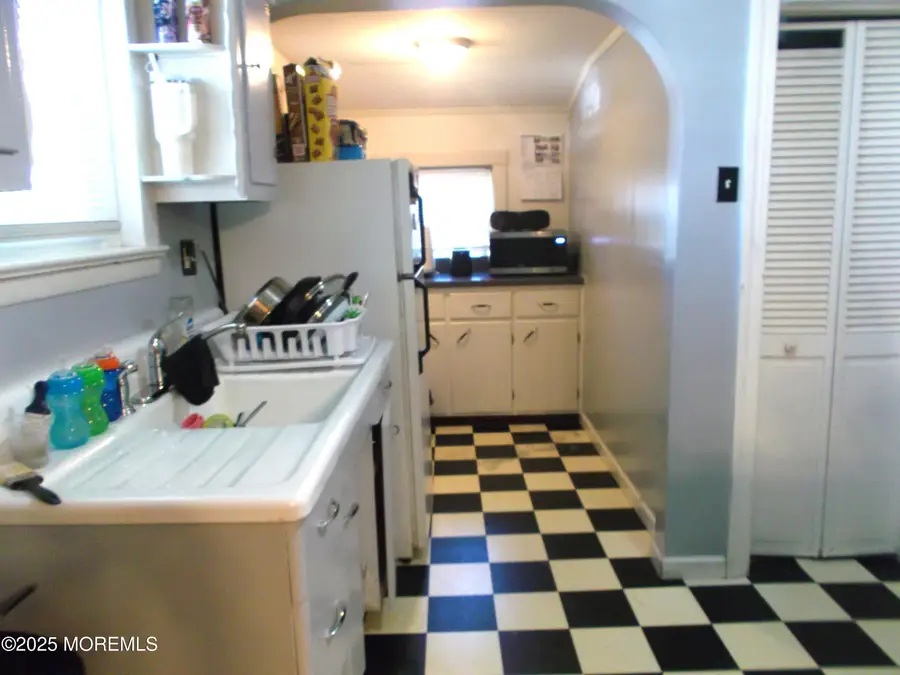 1026 Park Street, Florence, NJ 08518 - Image #2