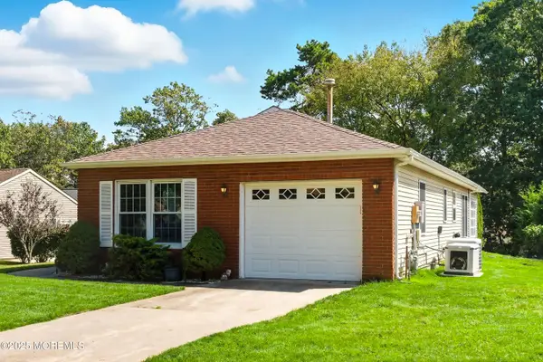 1869 Buttonwood Avenue, Toms River, NJ 08755