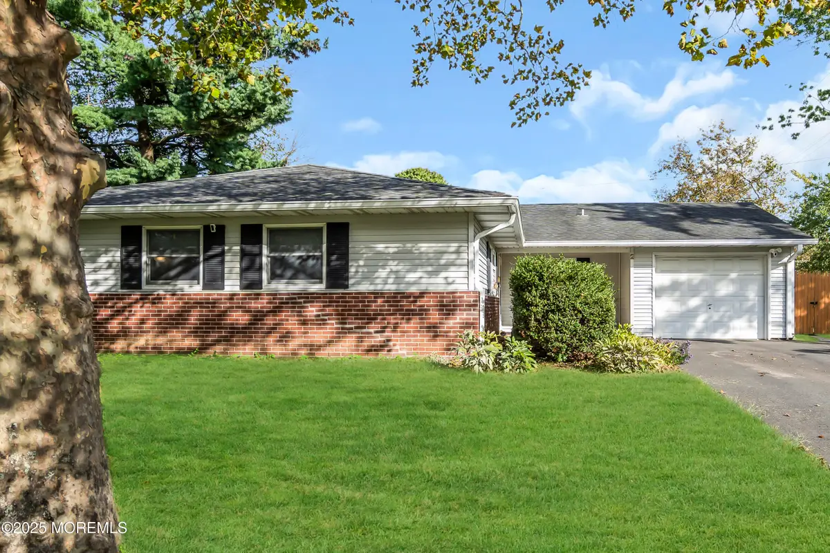 2 Avondale Lane, Aberdeen, NJ 07747 - Image #1
