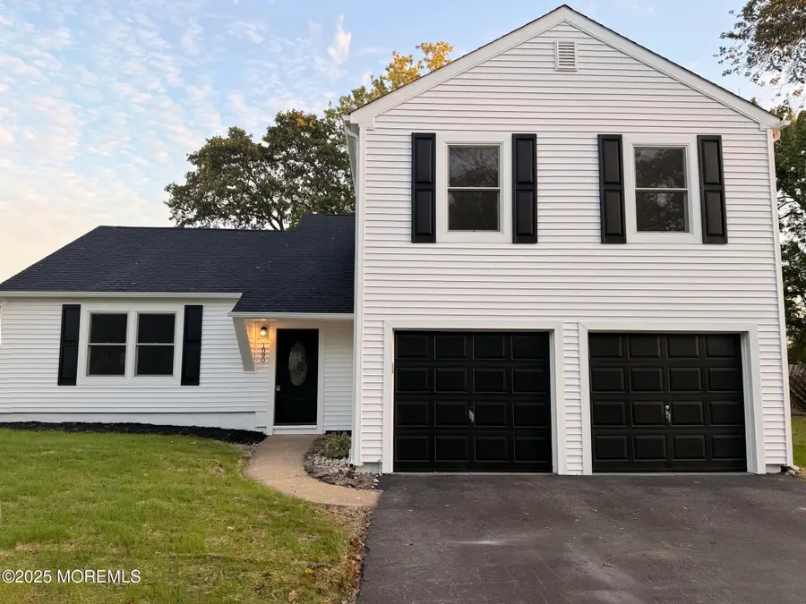 1090 Westlake Drive, Toms River, NJ 08753 - Image #3