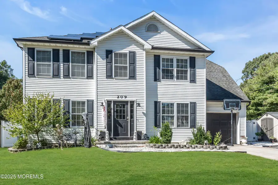 209 Gilford Avenue, Island Heights, NJ 08732 - Image #3