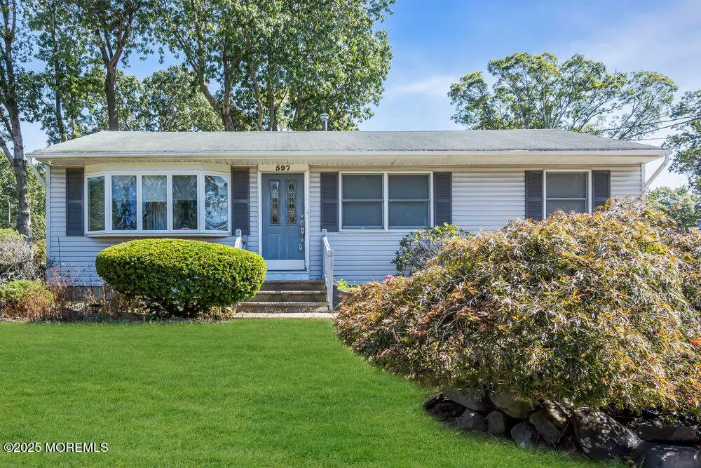 597 Huckleberry Lane, Toms River, NJ 08753 - Image #1