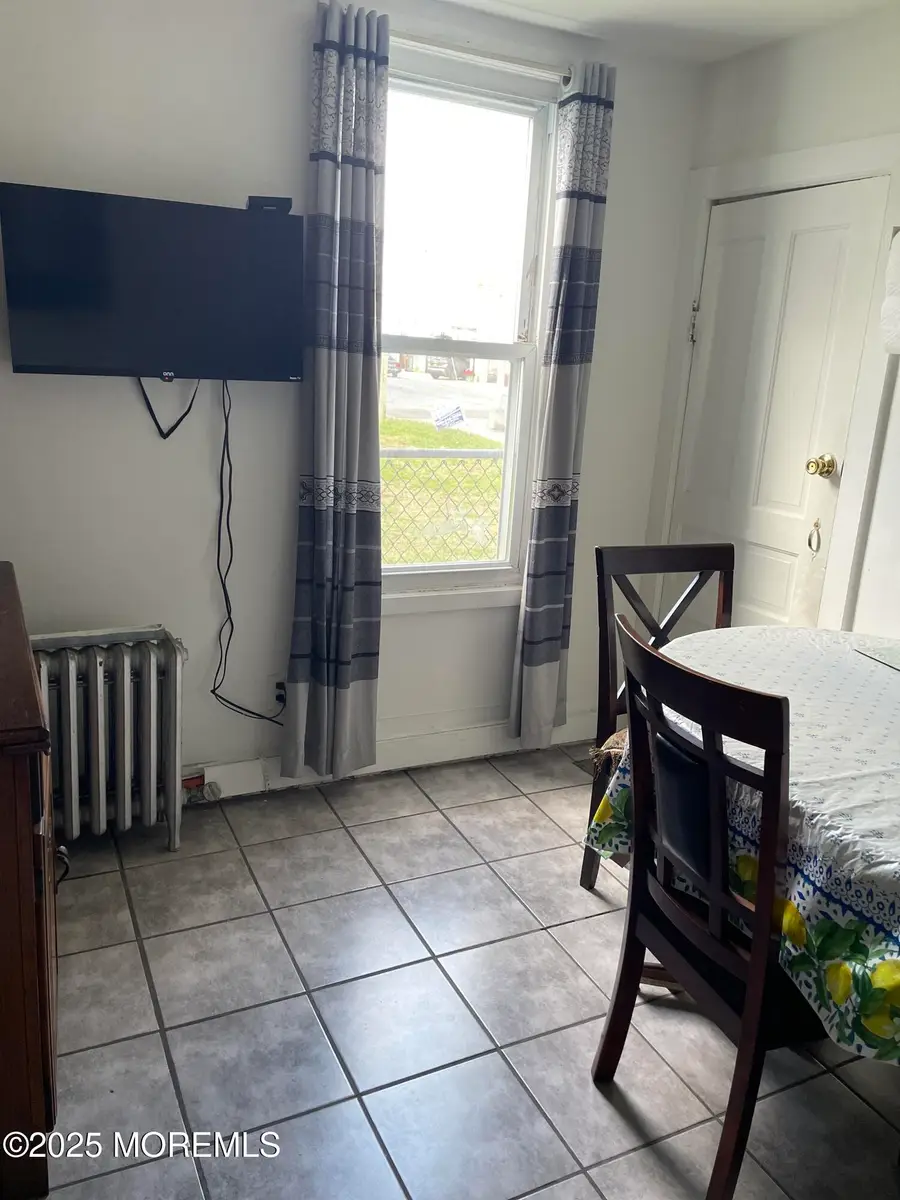 2324 Fairmount Avenue, Atlantic City, NJ 08401 - Image #3