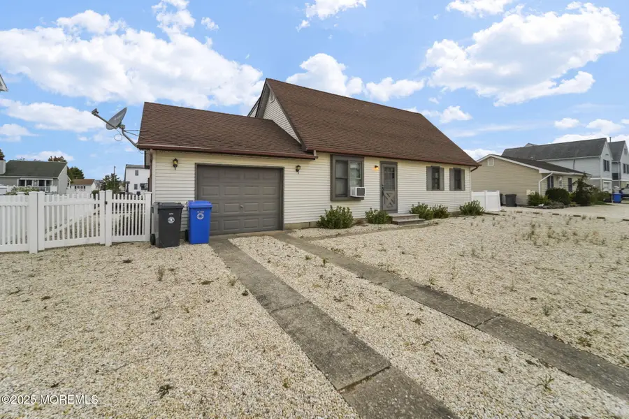 104 Southard Drive, Manahawkin, NJ 08050 - Image #2