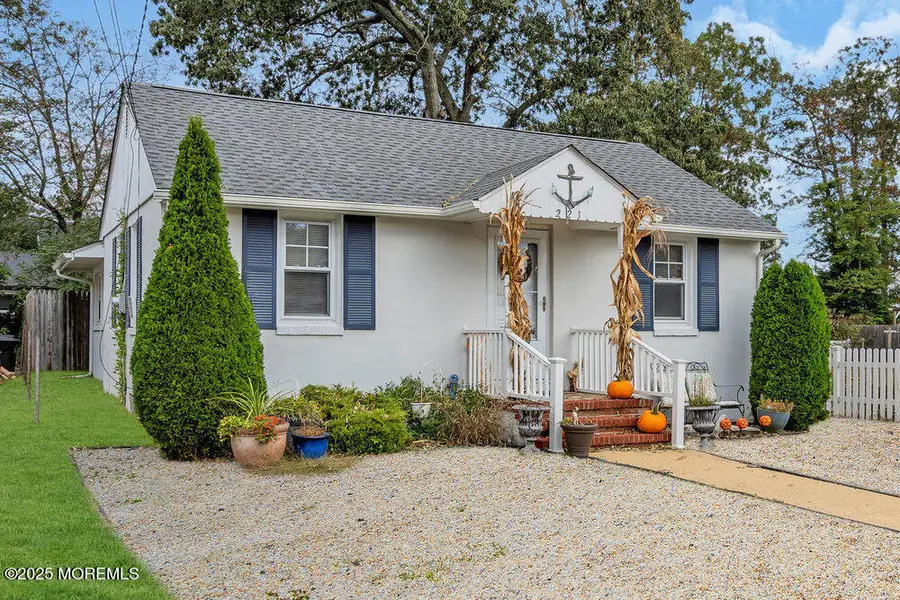 221 Lakewood Avenue, Ocean Gate, NJ 08740 - Image #3
