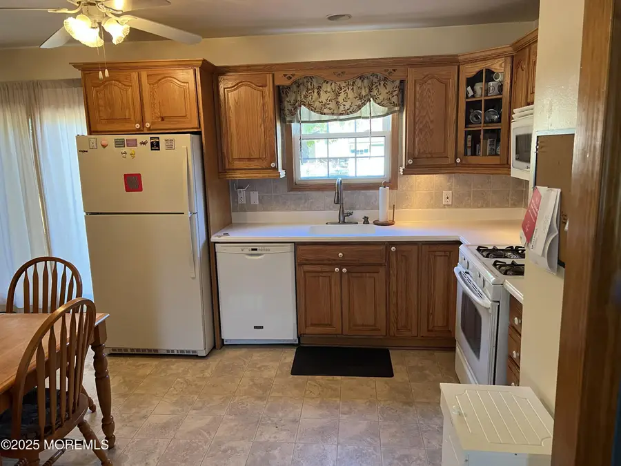 20 Nottingham Drive, Howell, NJ 07731 - Image #2