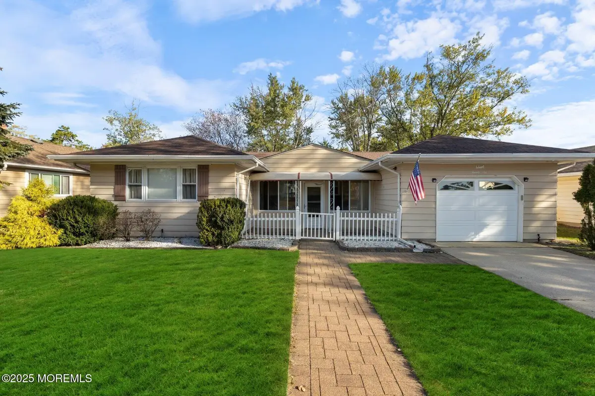 26 Fort De France Avenue, Toms River, NJ 08757 - Image #1